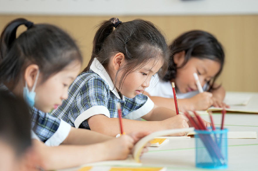 国王小学部初中部招生简章